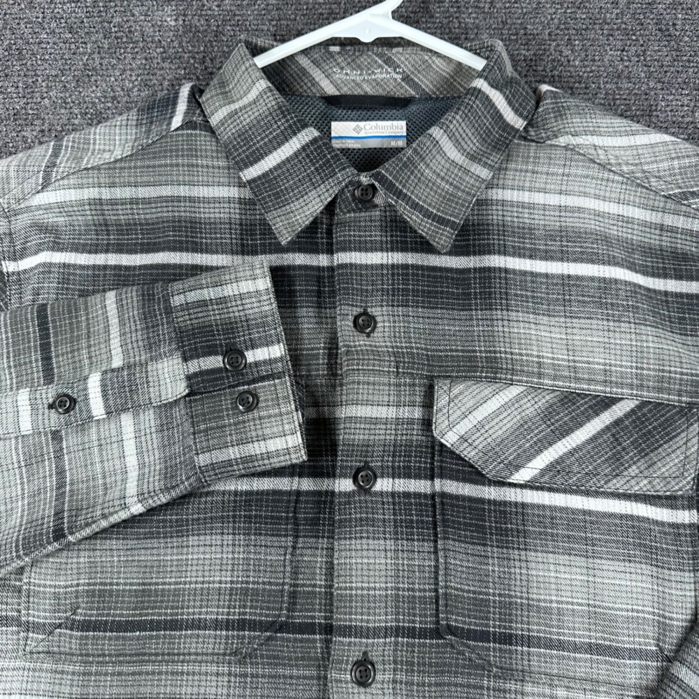 Columbia Button Down Mens M Medium Grey Plaid Omni-Wick Long Sleeve Hiking Shirt - Picture 4 of 16